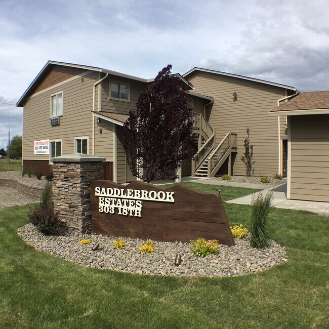 303 18th St Unit B, La Grande, OR 97850 Apartments in La Grande, OR