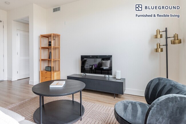 Building Photo - 441 El Camino Real