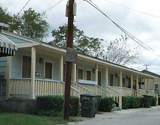 Primary Photo - 244 Cumming St