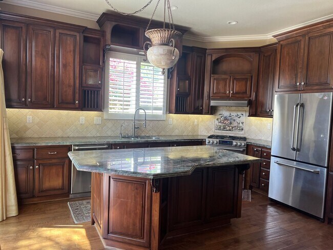 Foto del edificio - Single Family Home in Spanish Hills