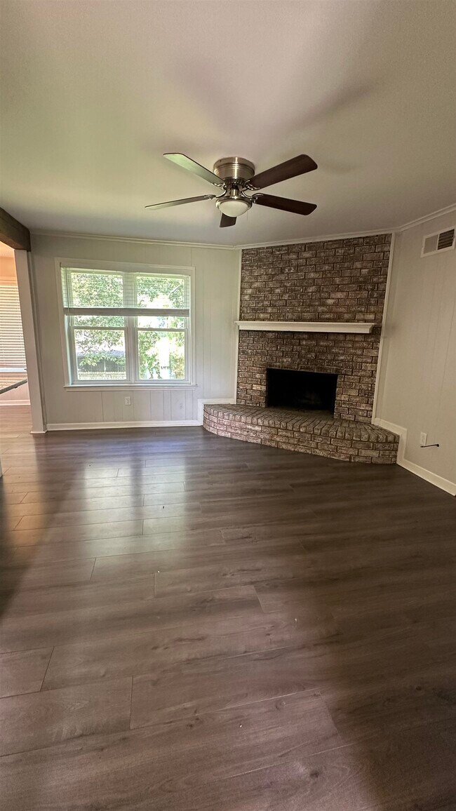 Foto del edificio - 3226 Sycamore View Rd