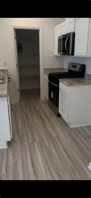 Building Photo - 1206 E St Charles St