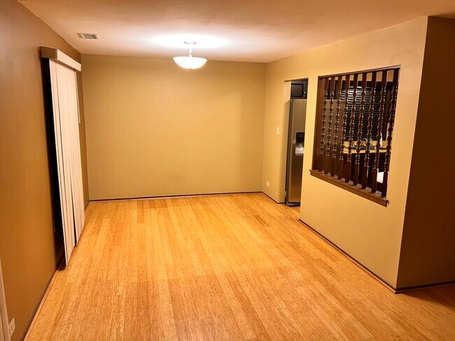 Dining room. - 4315 Lindenwood Dr