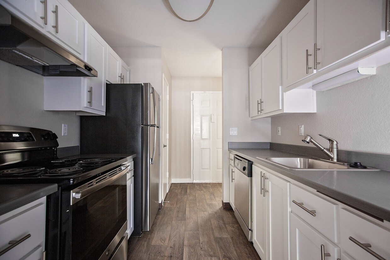 Clermont Apartments Portland, OR