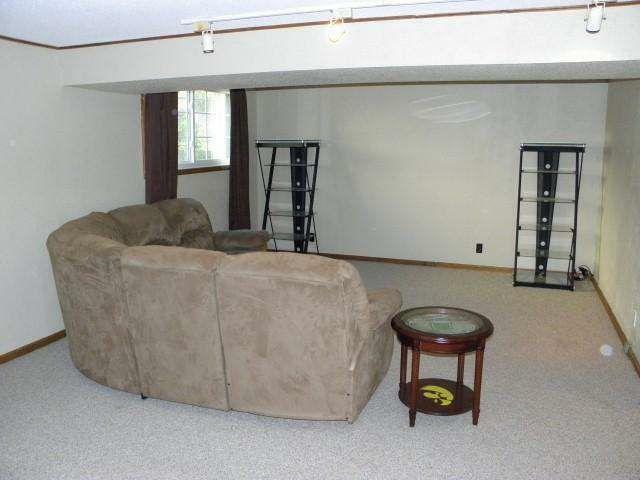 Building Photo - 2332 Lakeside Dr