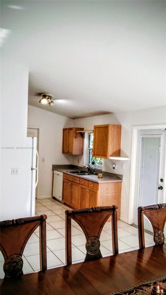 Foto del edificio - 15780 62nd Pl N