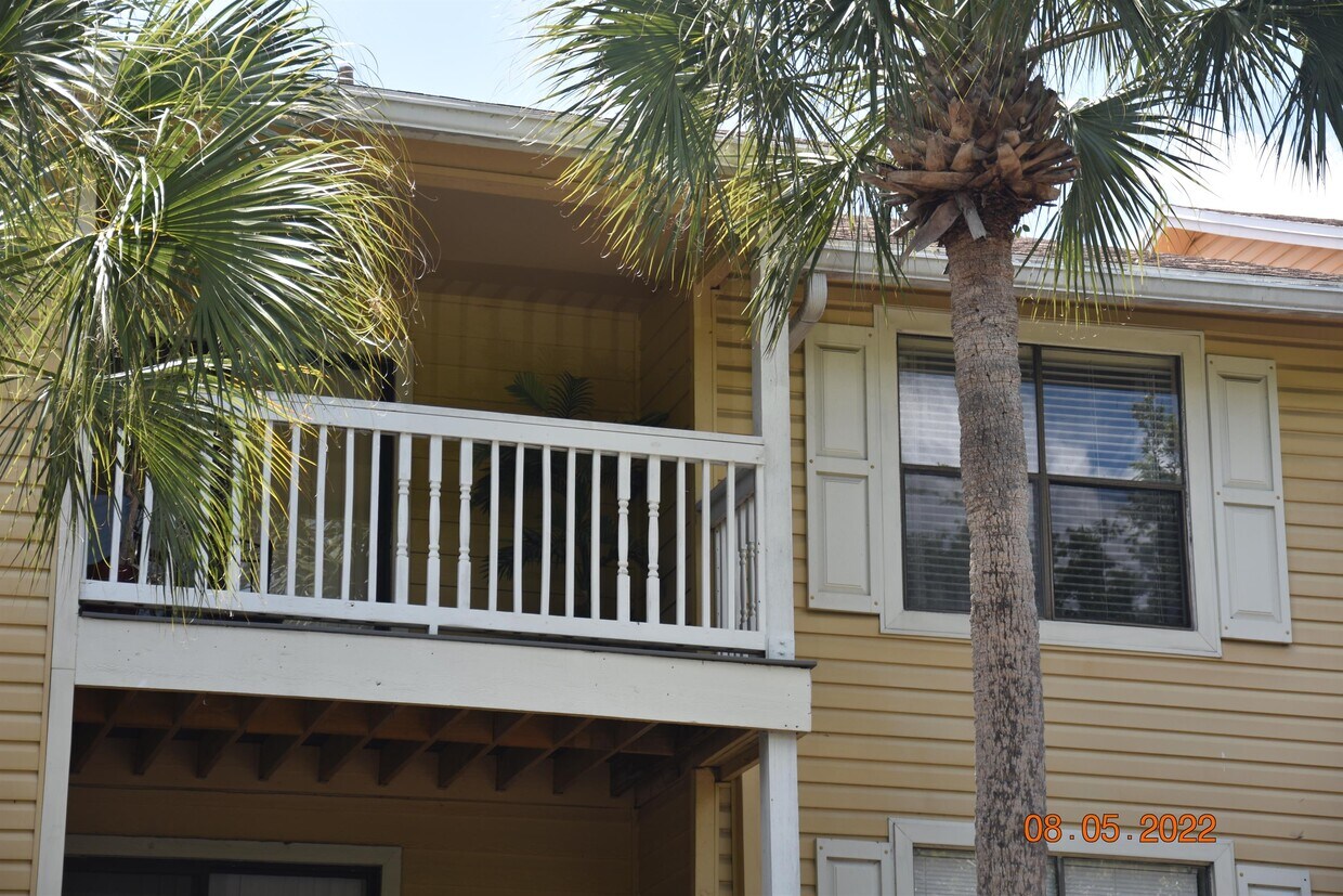 225 S Tropical Trail, Merritt Island, FL 32952 Townhome Rentals in