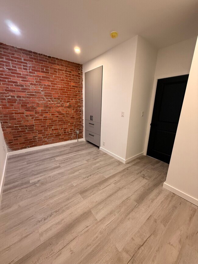 Foto del edificio - 3340 Potter St