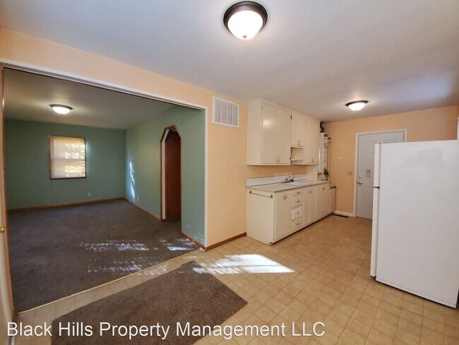 Building Photo - 1 br, 1 bath House - 214 E. Denver St.