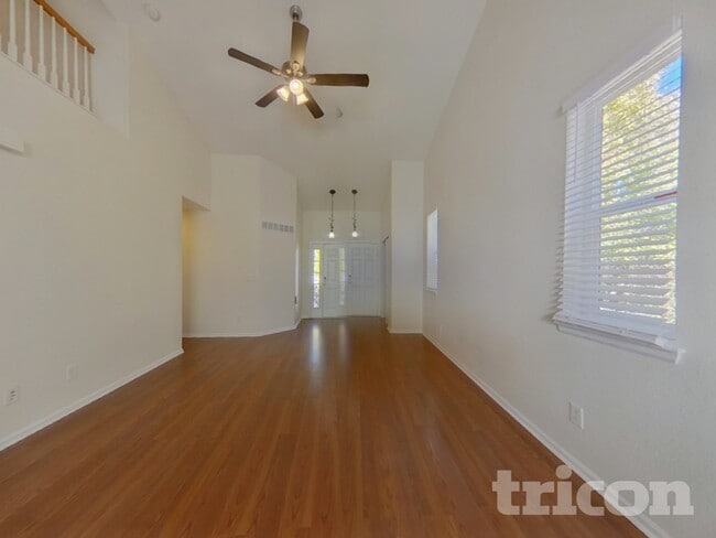 Foto del edificio - 1129 S Duquesne Cir