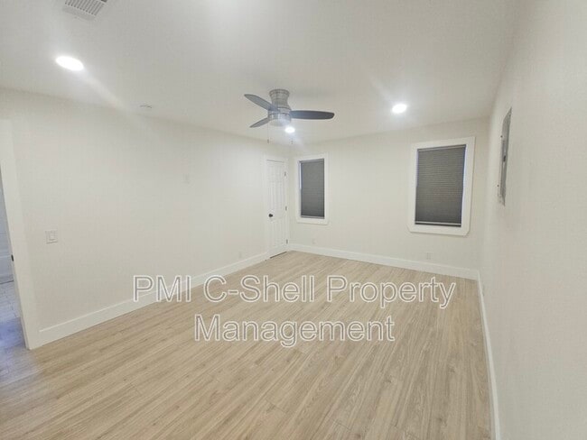 Foto del edificio - 913 W Hernandez St