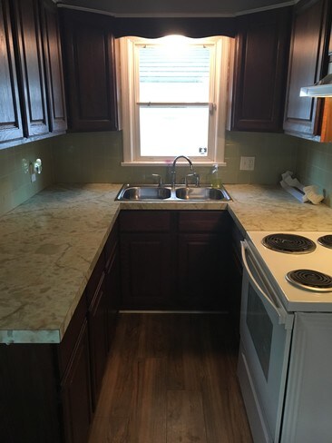 Foto del edificio - 3 Bed/1 Bath - detached garage $850/month
