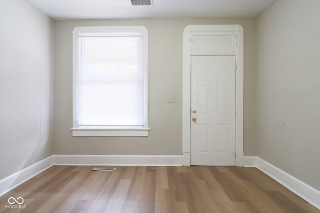 Foto del edificio - 1668 S Talbott St