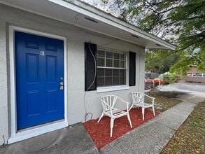 Building Photo - 10015 N Aster Ave