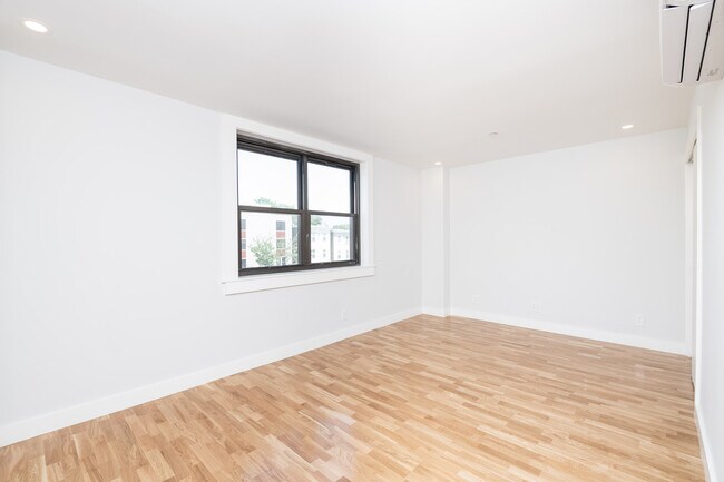 Foto del edificio - 1410 Columbia Rd
