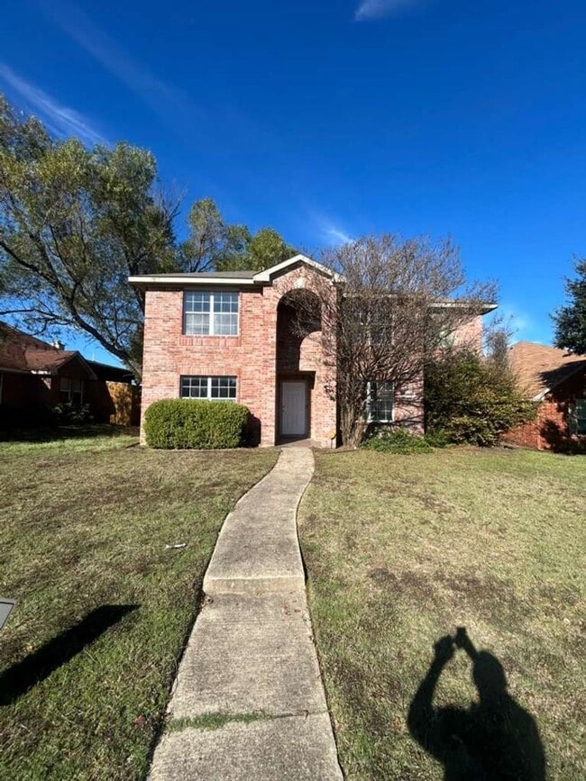 Photo - 1137 Beechwood Ln House