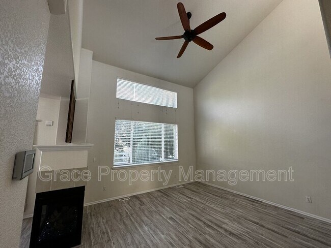 Building Photo - 24679 E Wyoming Cir