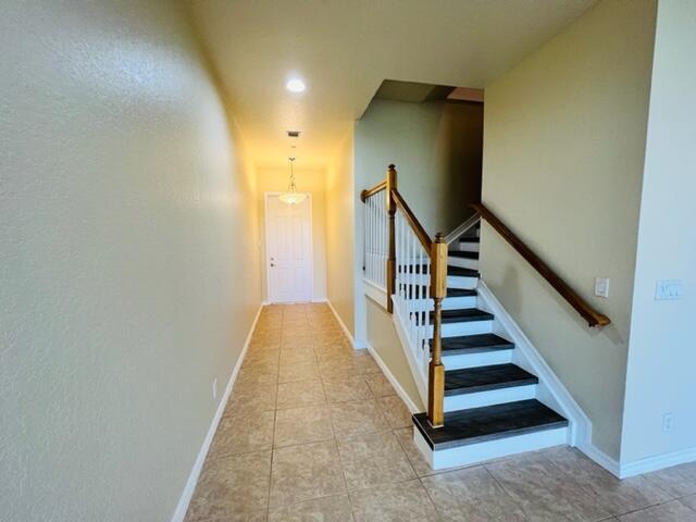 Building Photo - 25 Beechdale Ln