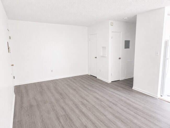 Foto del edificio - 4720 E 8th Ave