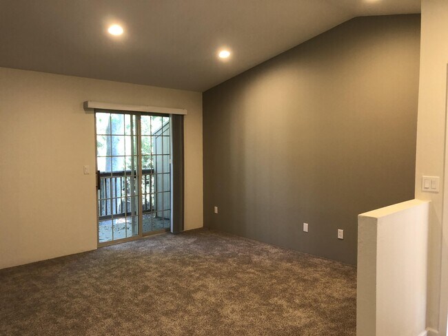 Building Photo - 228 Cheryl Ln