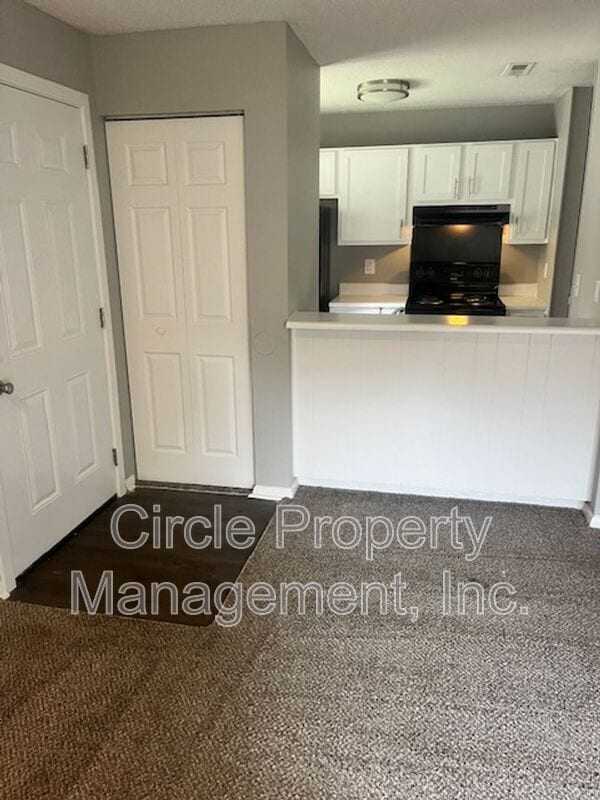 Primary Photo - 4030 Hunters Ridge Dr SW