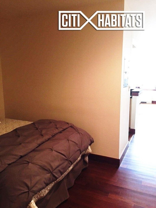 Foto del edificio - 305 E 63rd St