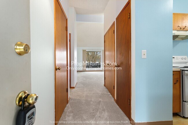 Foto del edificio - Charming Two Bedroom in Raleigh West!