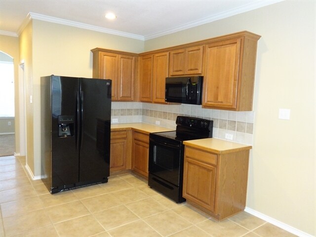 Building Photo - 1113 Skylark Drive
