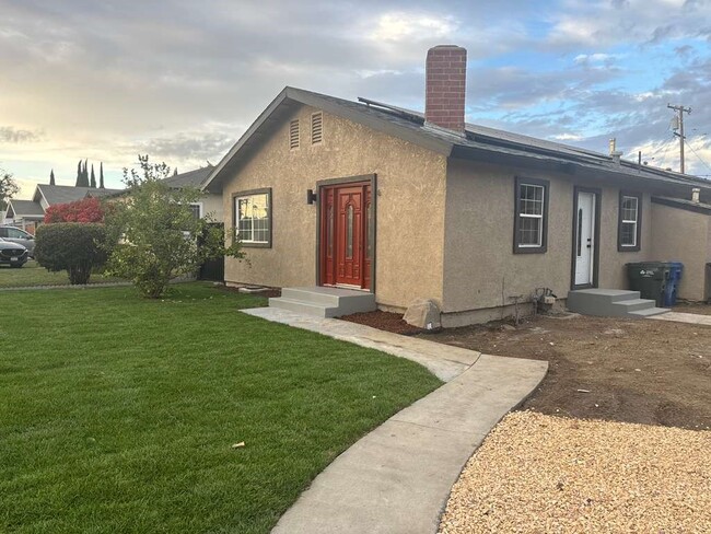 Foto del edificio - 7323 Luxor St