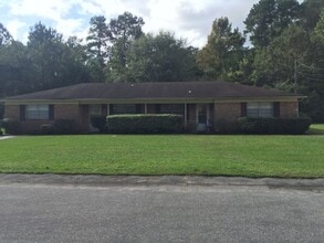 Building Photo - 210 Kilarny Rd