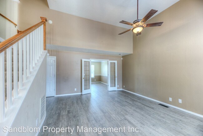 Foto del edificio - 4 br, 2.5 bath House - 5332 E 92nd St