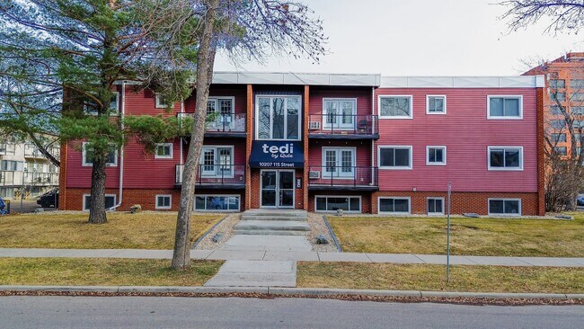 Building Photo - Tedi