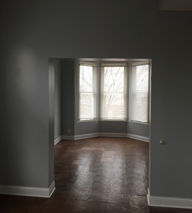 Foto del edificio - 4858 S Princeton Ave