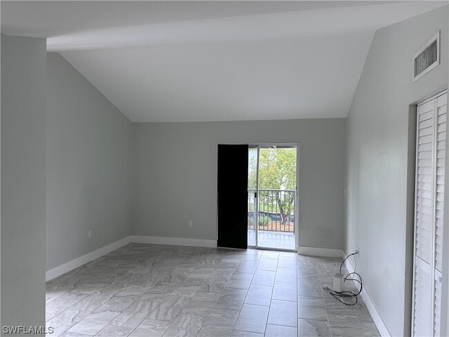 Building Photo - 3401 Winkler Ave