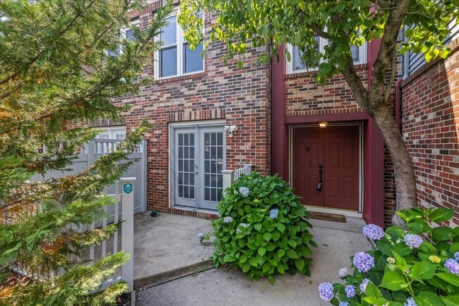 Photo - 1314 Chanticleer Townhome