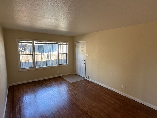 Photo - Gaynor Ave, 1317-1321 Apartment