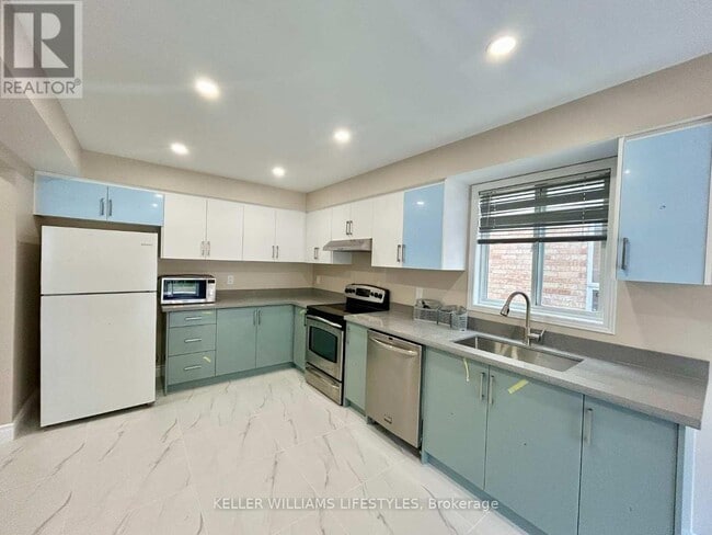 Building Photo - 182 Rossmore Ct
