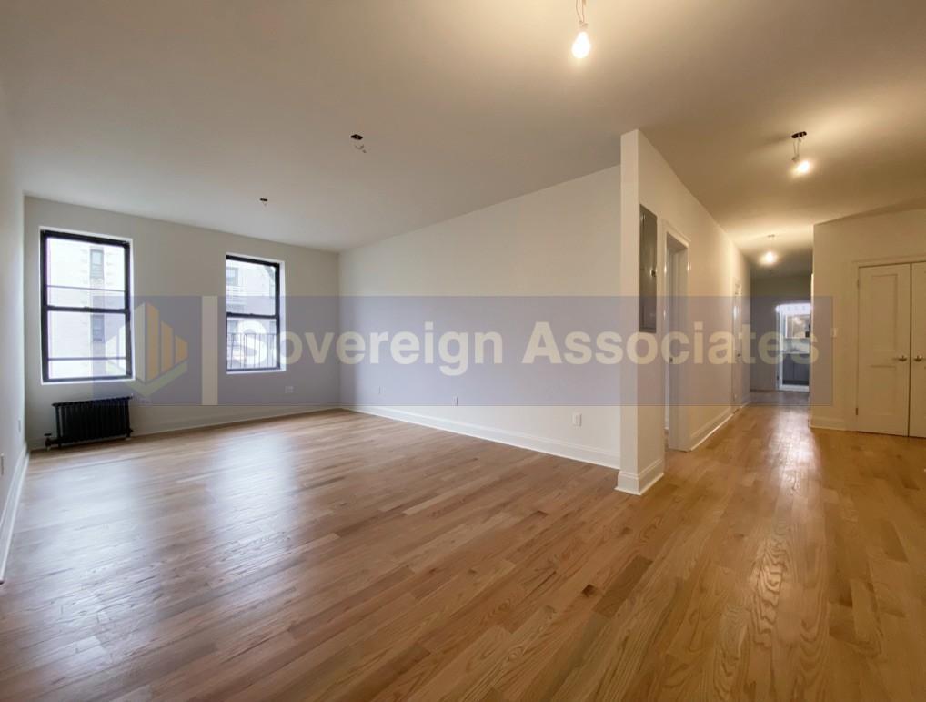 Foto principal - 282 Cabrini Boulevard