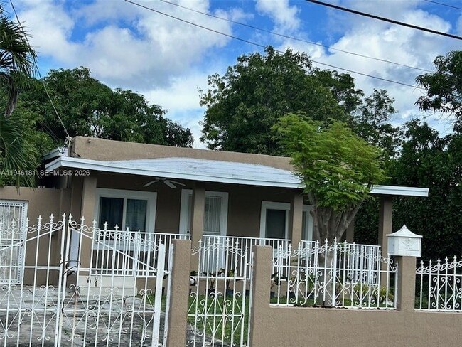 Photo - 261 NW 49th St Apartment