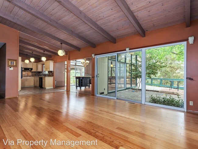 Foto del edificio - 3 br, 2 bath House - 27 Avalon Court