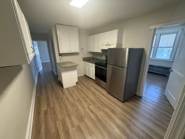 Foto del edificio - 400 N Springfield Rd