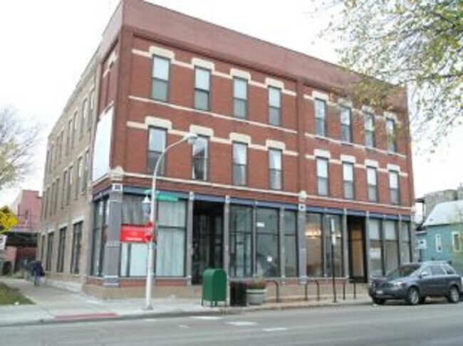 Foto del edificio - 3055 N Sheffield Ave