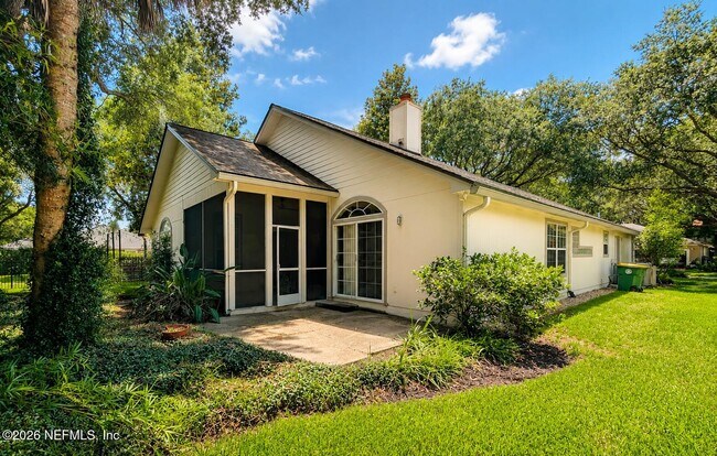 Foto del edificio - 1672 Blue Heron Ln