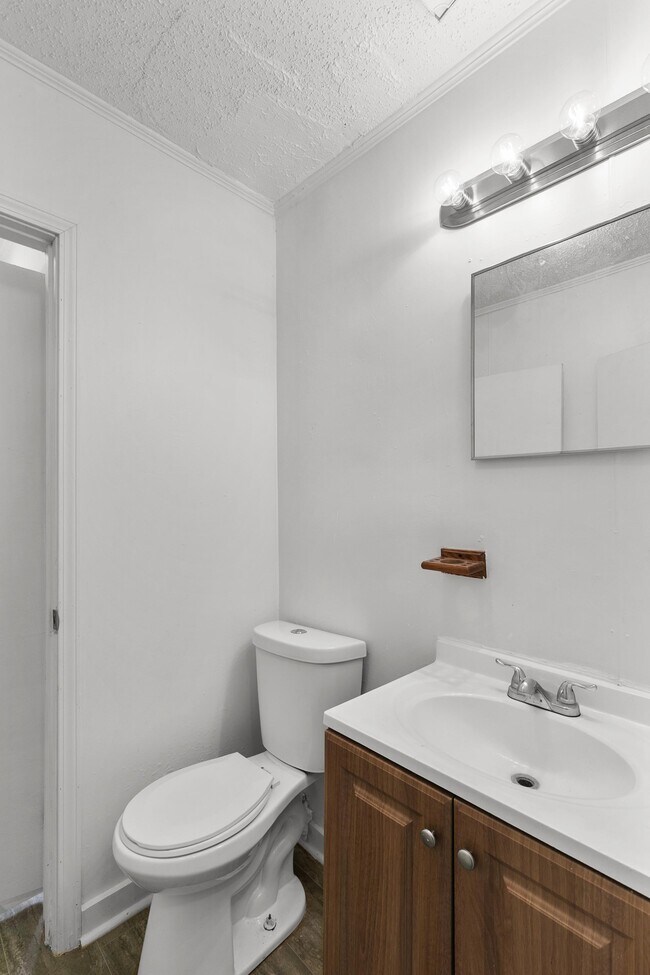 Foto del edificio - 1360 N Range St