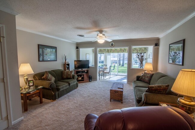 Building Photo - LAKE VIEWS and Completely Furnished