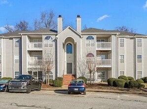 Building Photo - 5006 Lawndale Dr