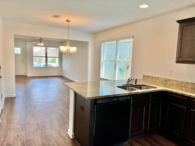 Building Photo - Home in Moundville, AL for Rent! COMING SOON!
