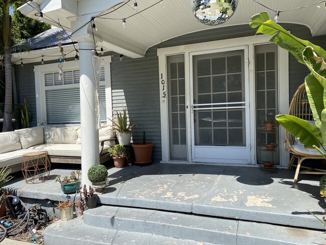 Front Patio - 1015 N Gardner St