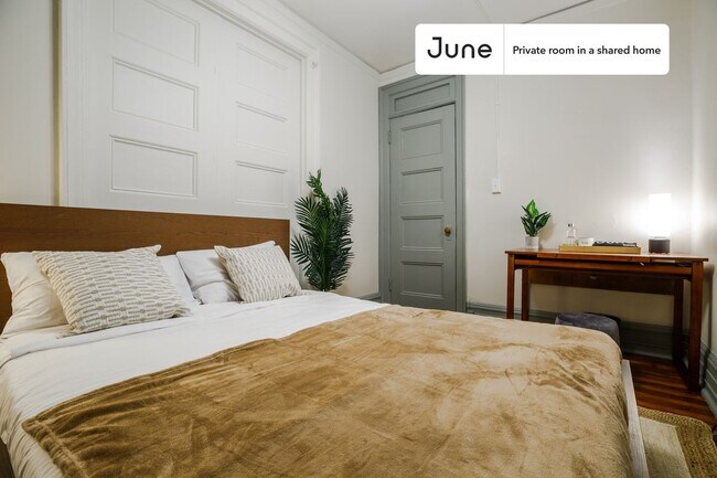 Foto del edificio - Room in Shared 4 bed/1 bath home