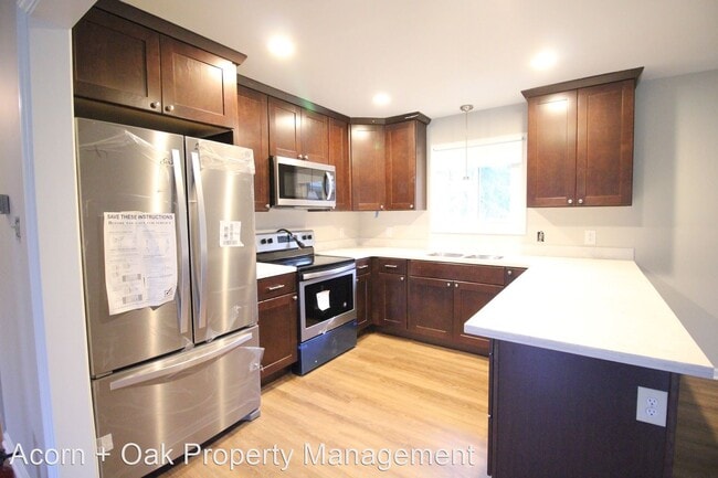 Building Photo - 3 br, 2.5 bath House - 5900 Barbee Road